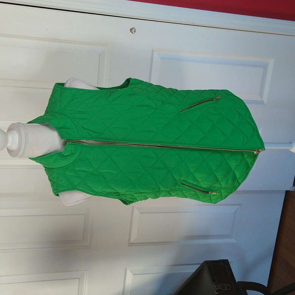 Crown & Ivy Vest